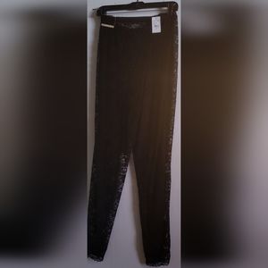 Never Worn Ladies Plus sized laced leggings